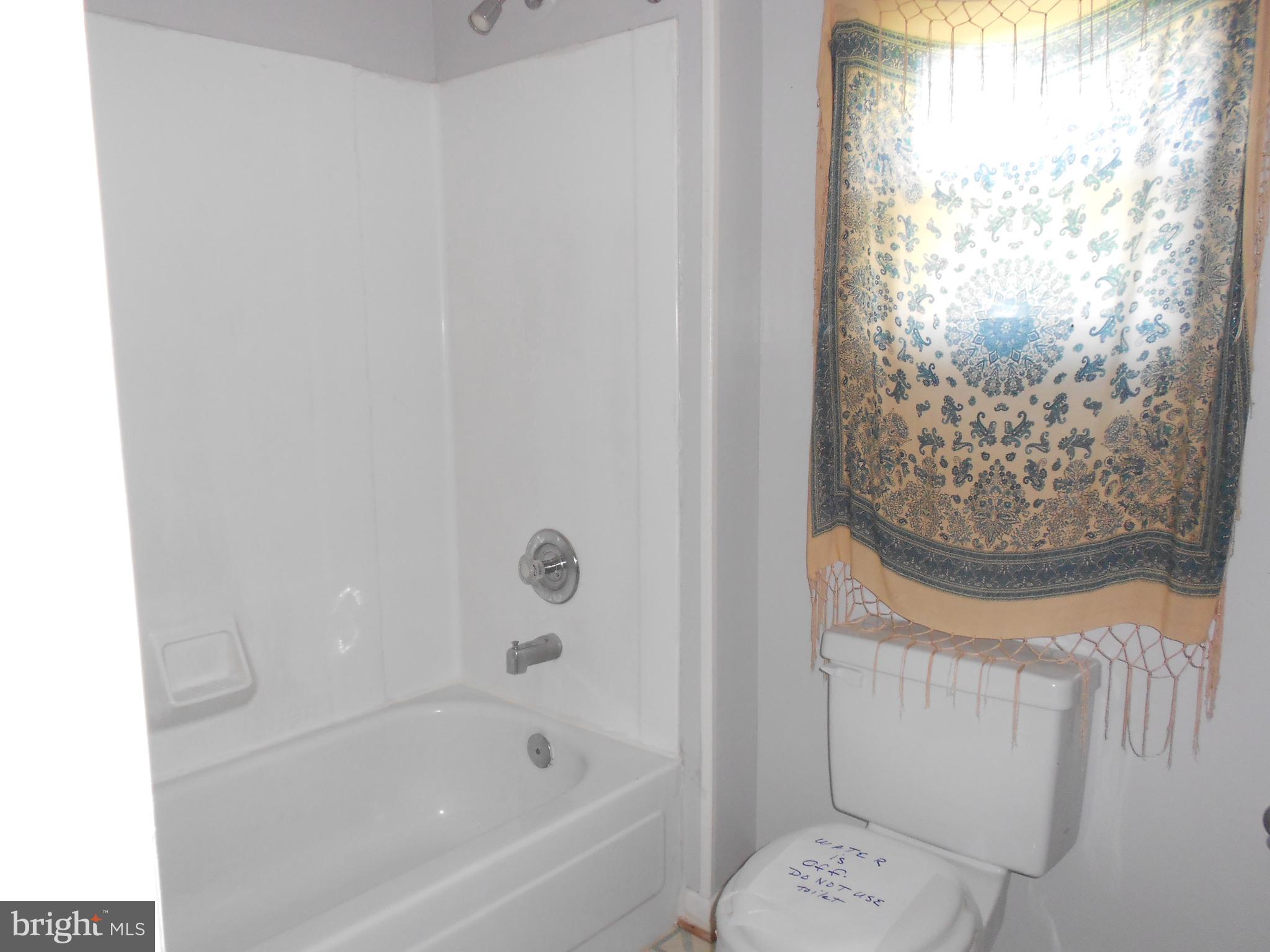 MOUNTAIN BUSH ESTATES - Residential