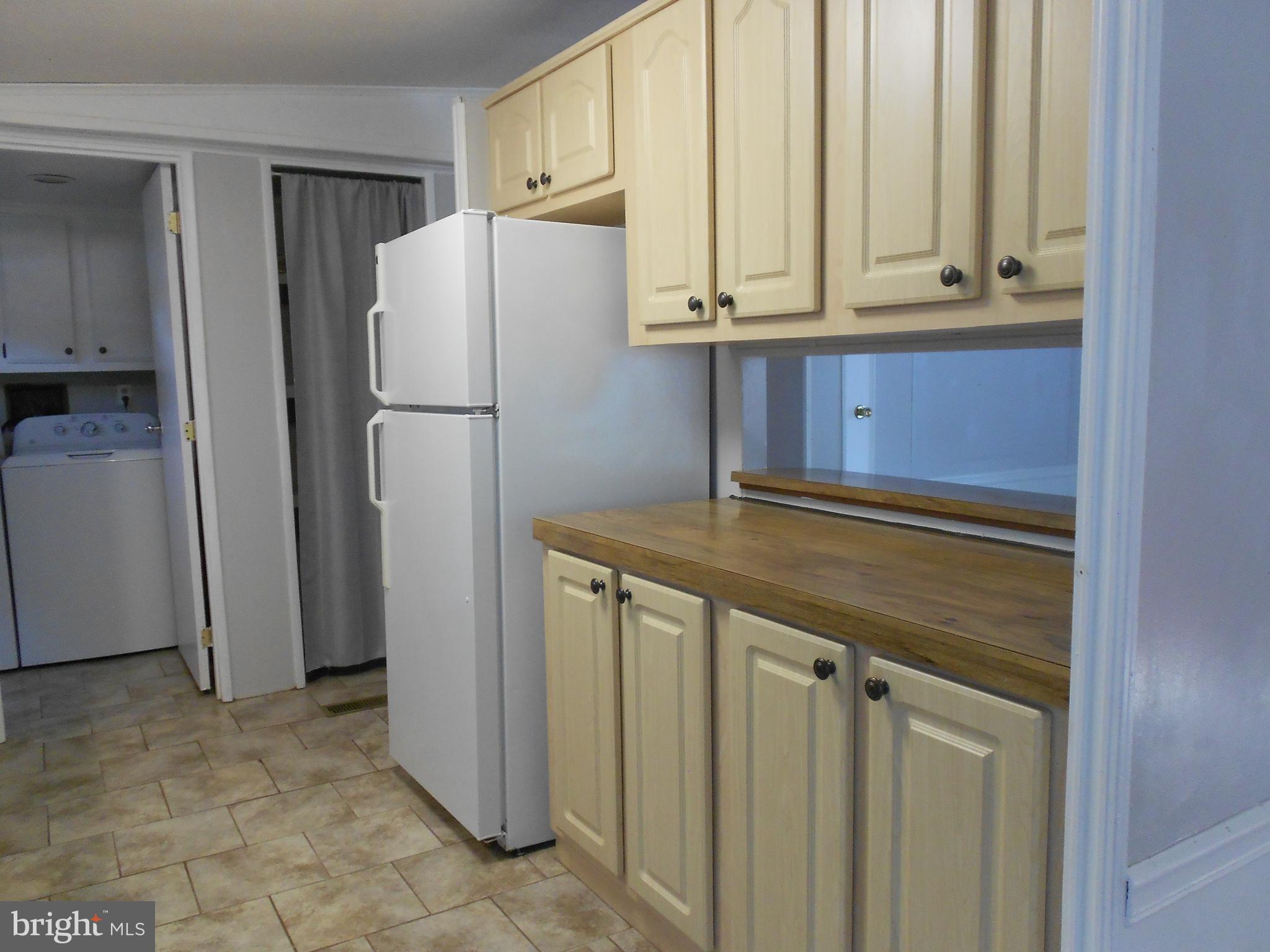 MOUNTAIN BUSH ESTATES - Residential