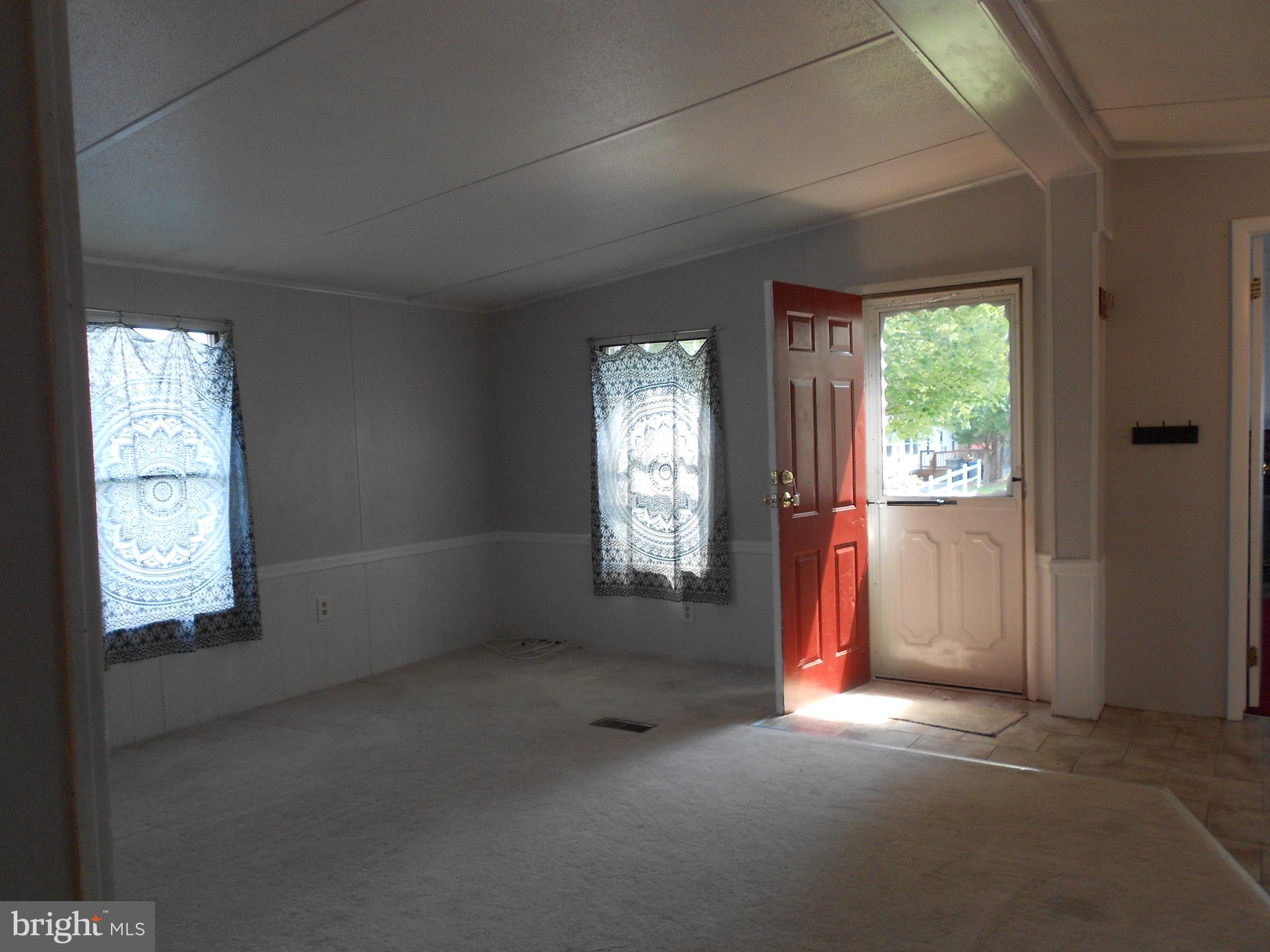 MOUNTAIN BUSH ESTATES - Residential