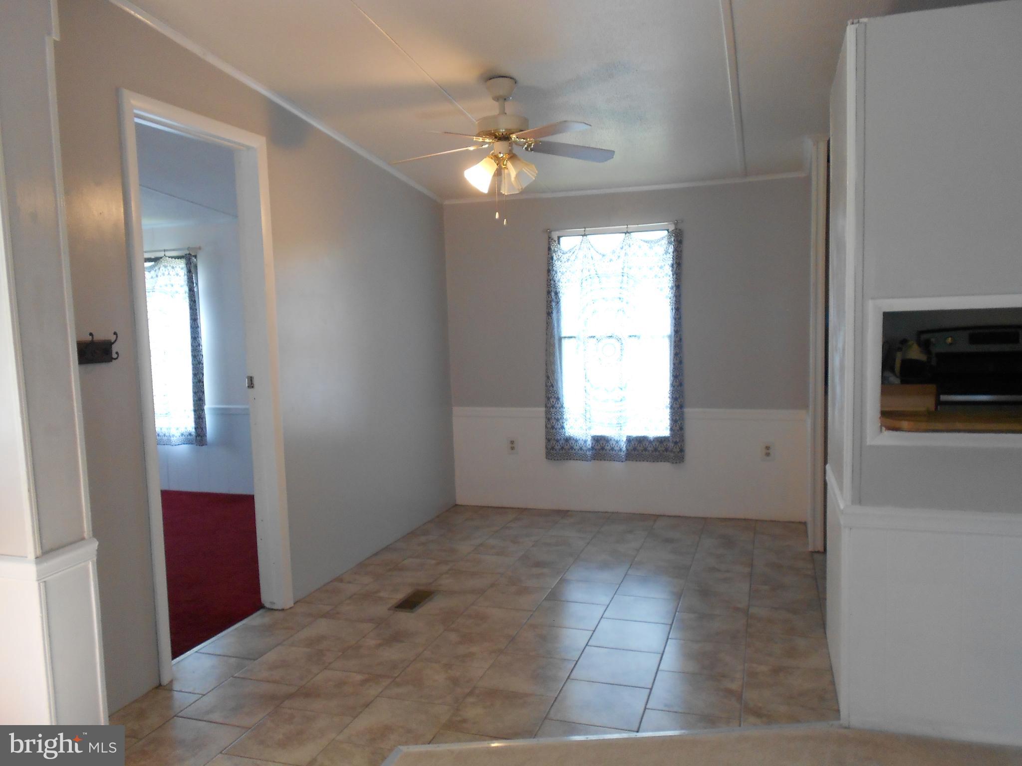 MOUNTAIN BUSH ESTATES - Residential