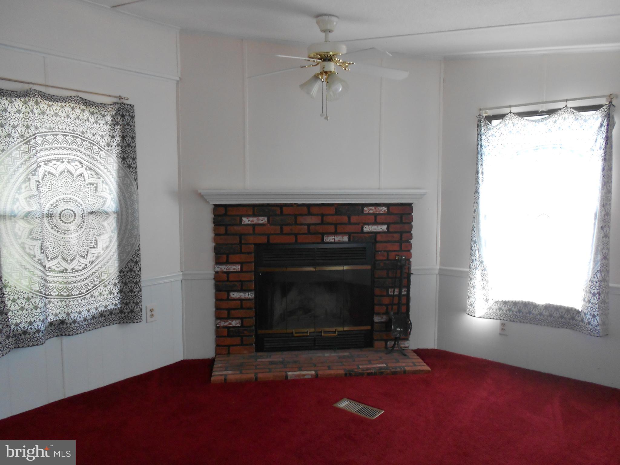 MOUNTAIN BUSH ESTATES - Residential