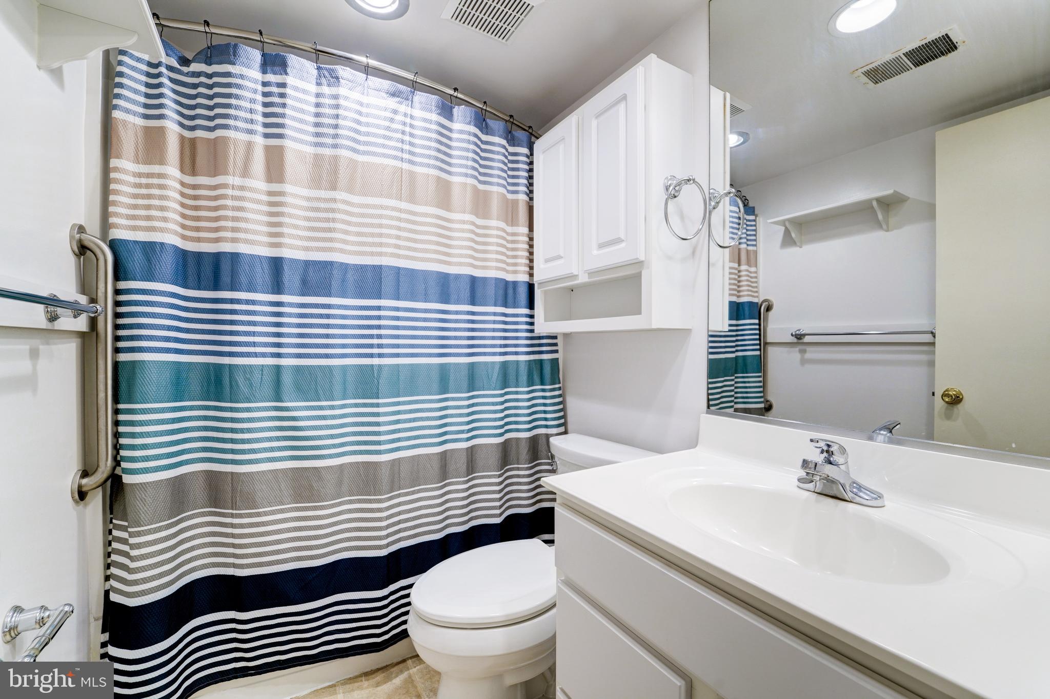 NEWPORT - Residential