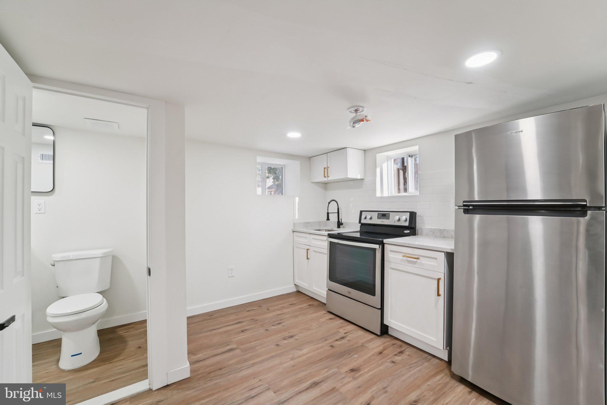 EDGEWOOD PARK - Residential