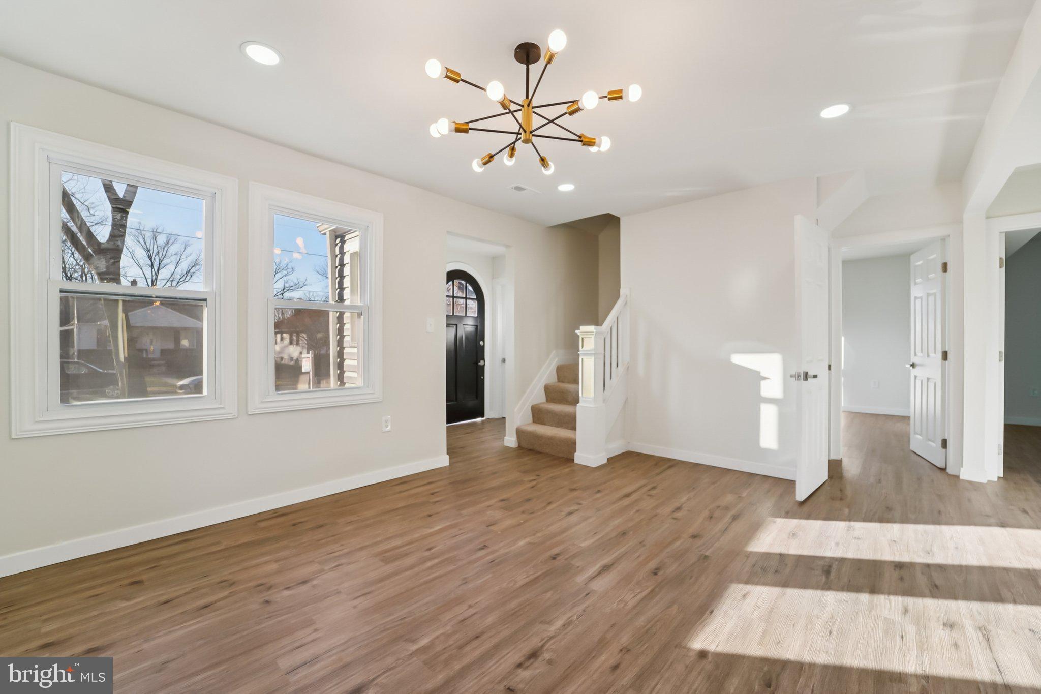 EDGEWOOD PARK - Residential