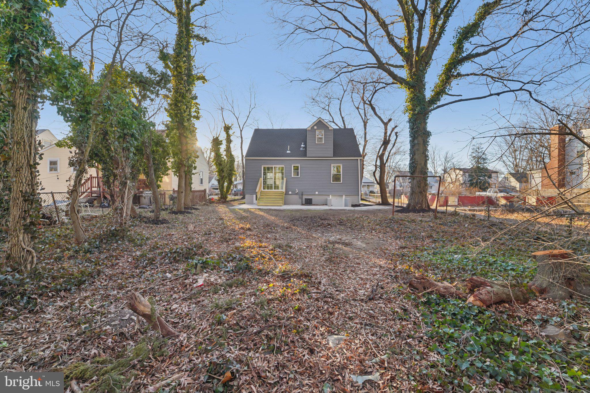 EDGEWOOD PARK - Residential