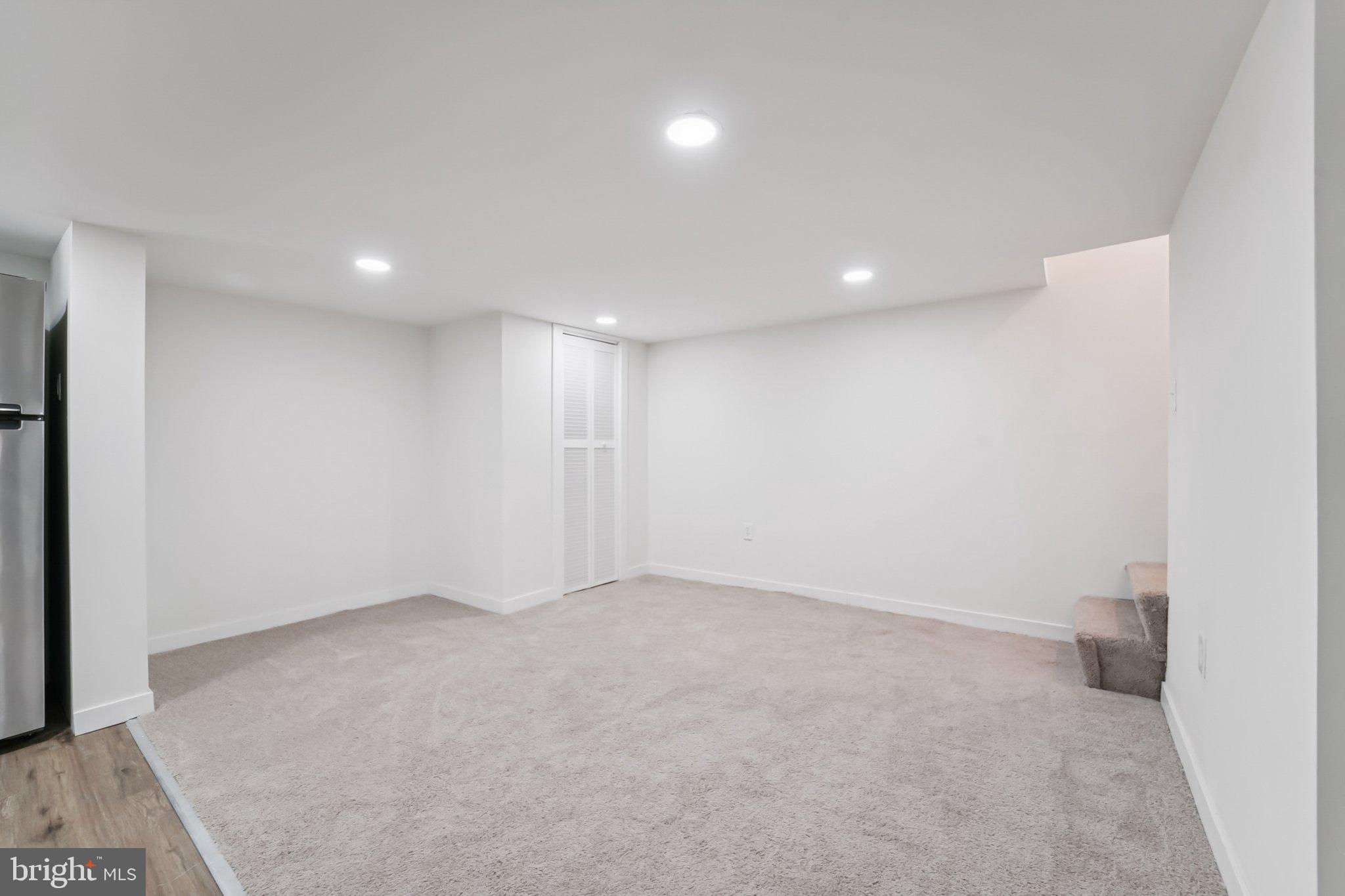 EDGEWOOD PARK - Residential