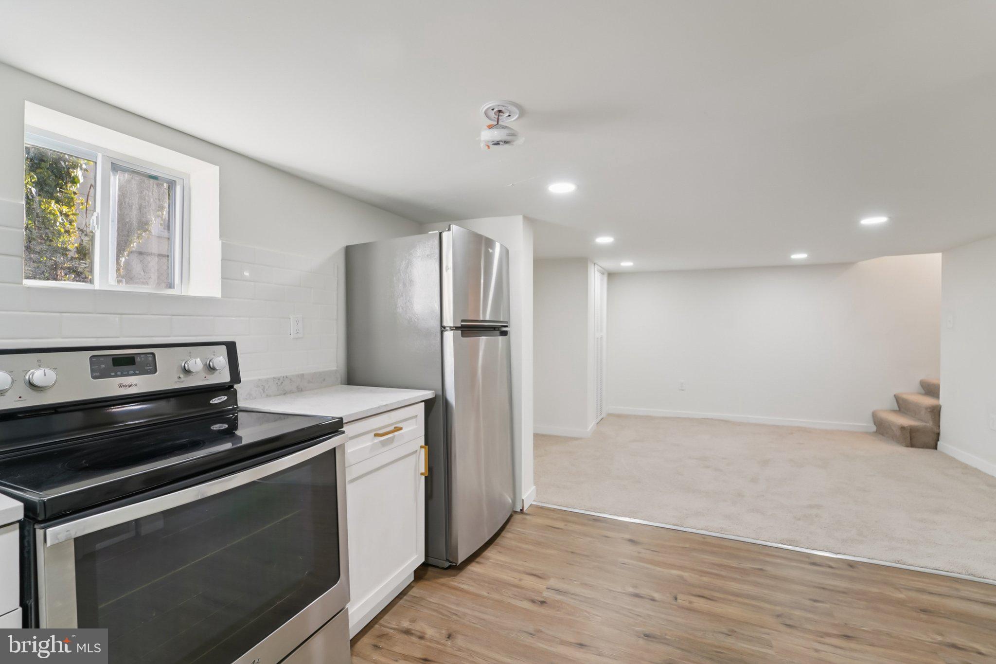 EDGEWOOD PARK - Residential