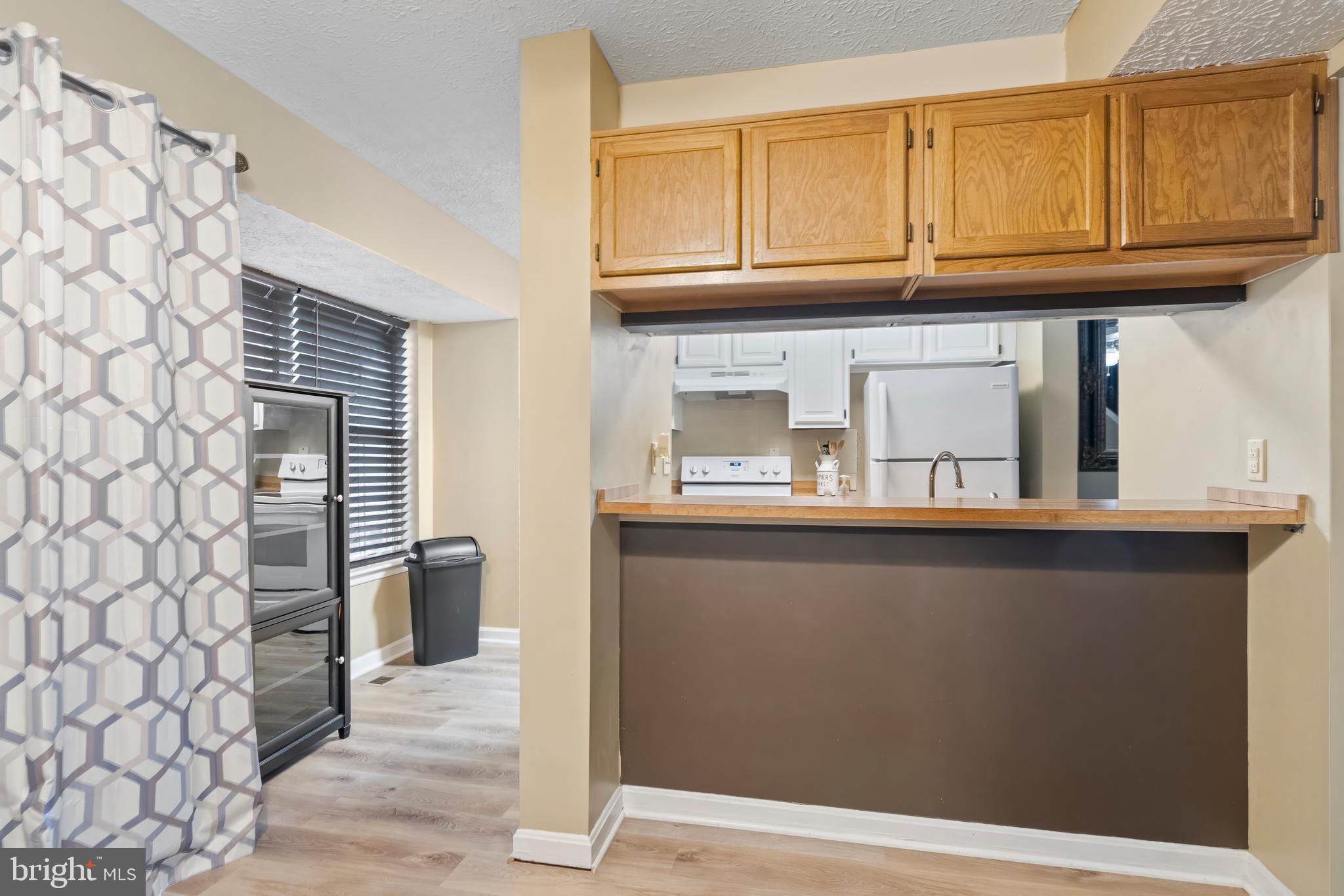 RIVERSIDE - Residential