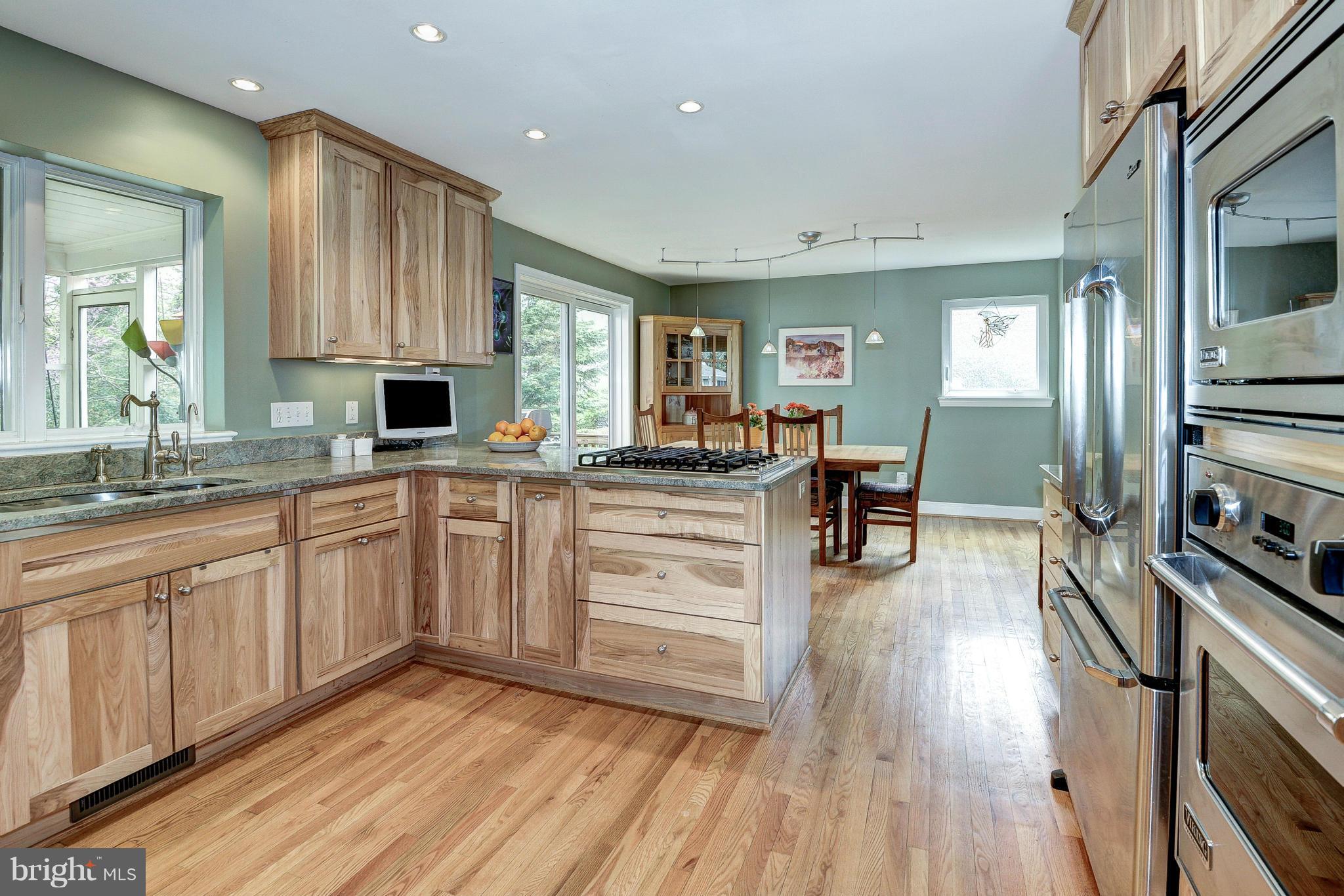 HIGH POINT - Residential