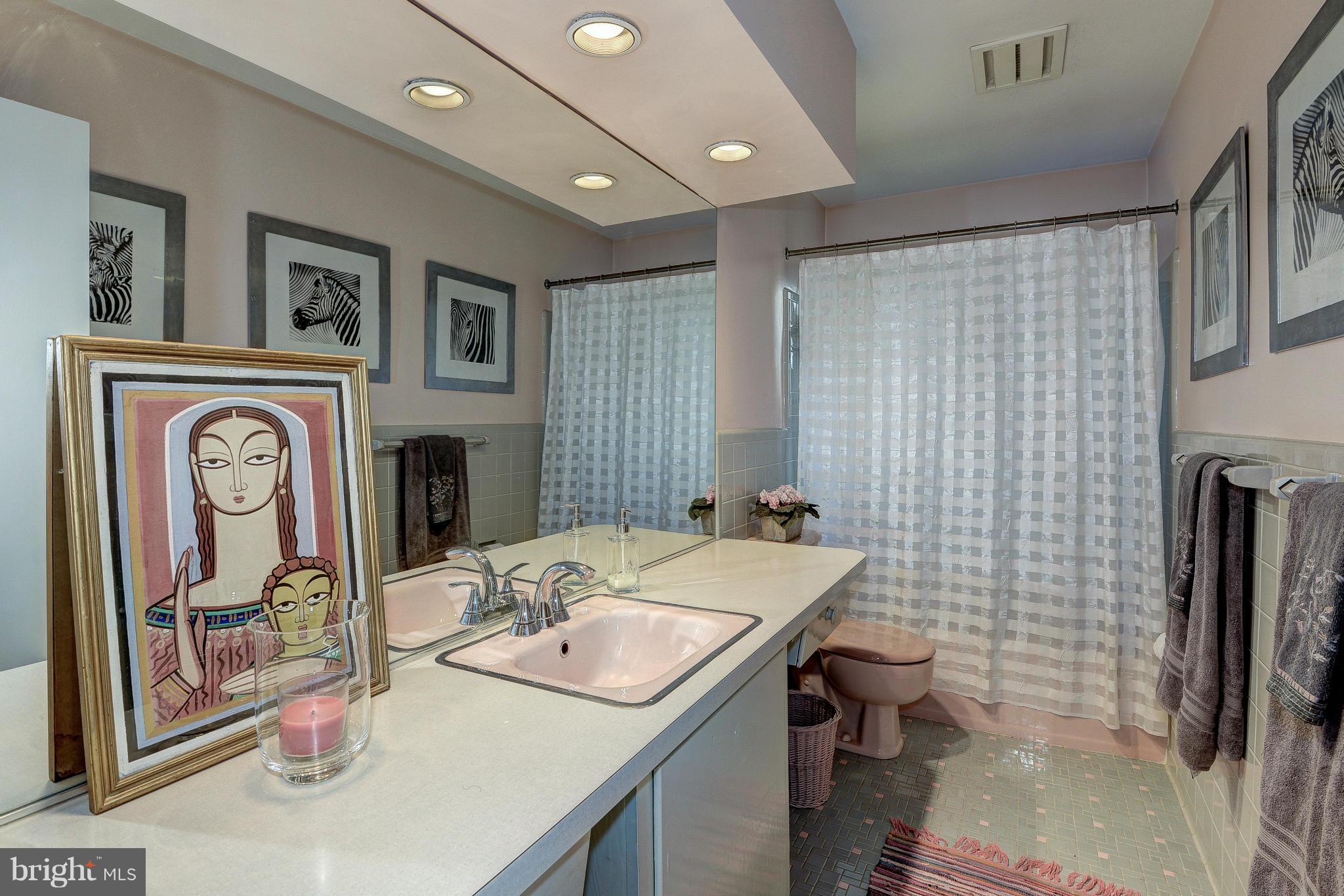 HIGH POINT - Residential