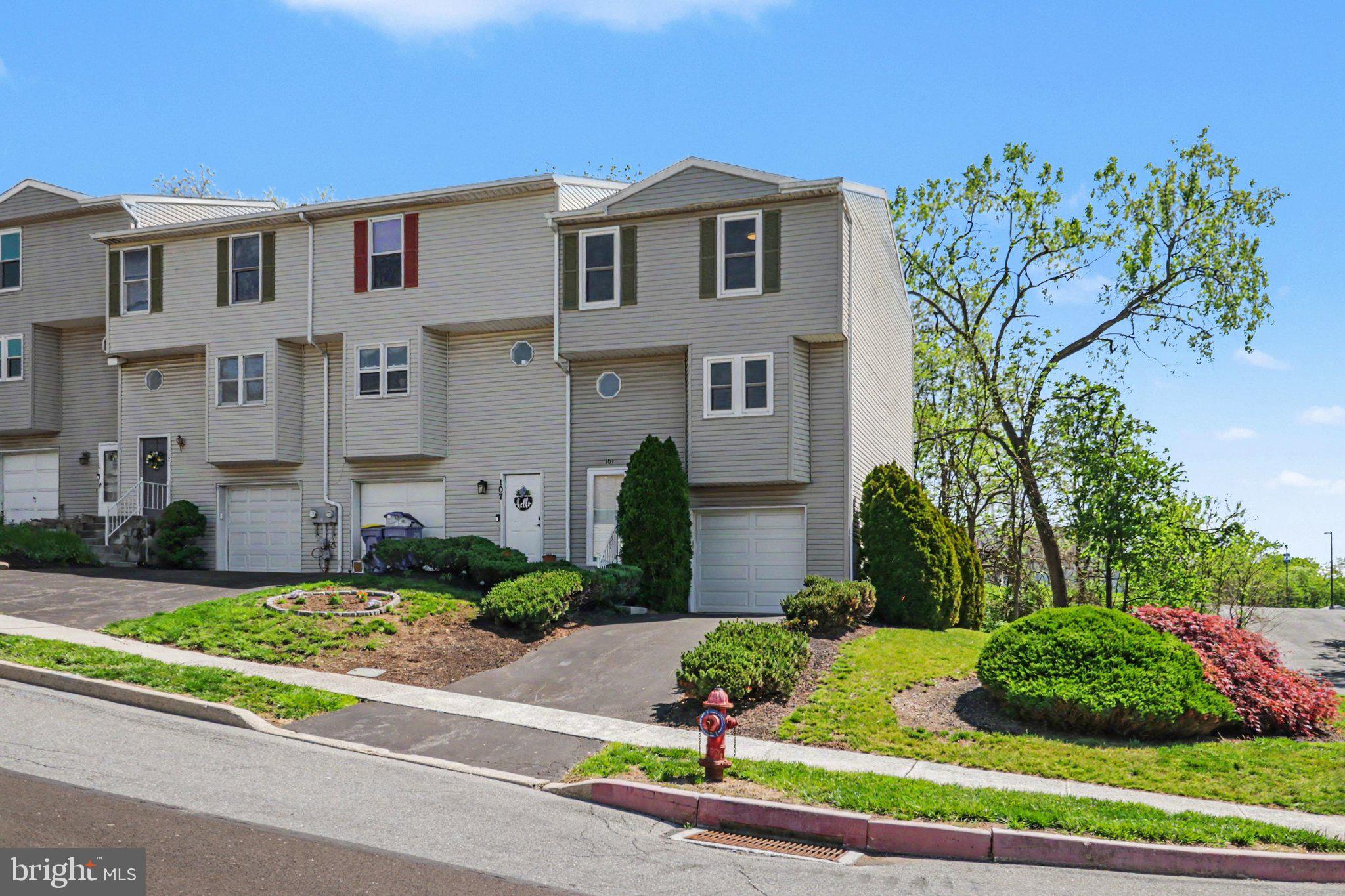 CHARTWOOD MANOR - Residential