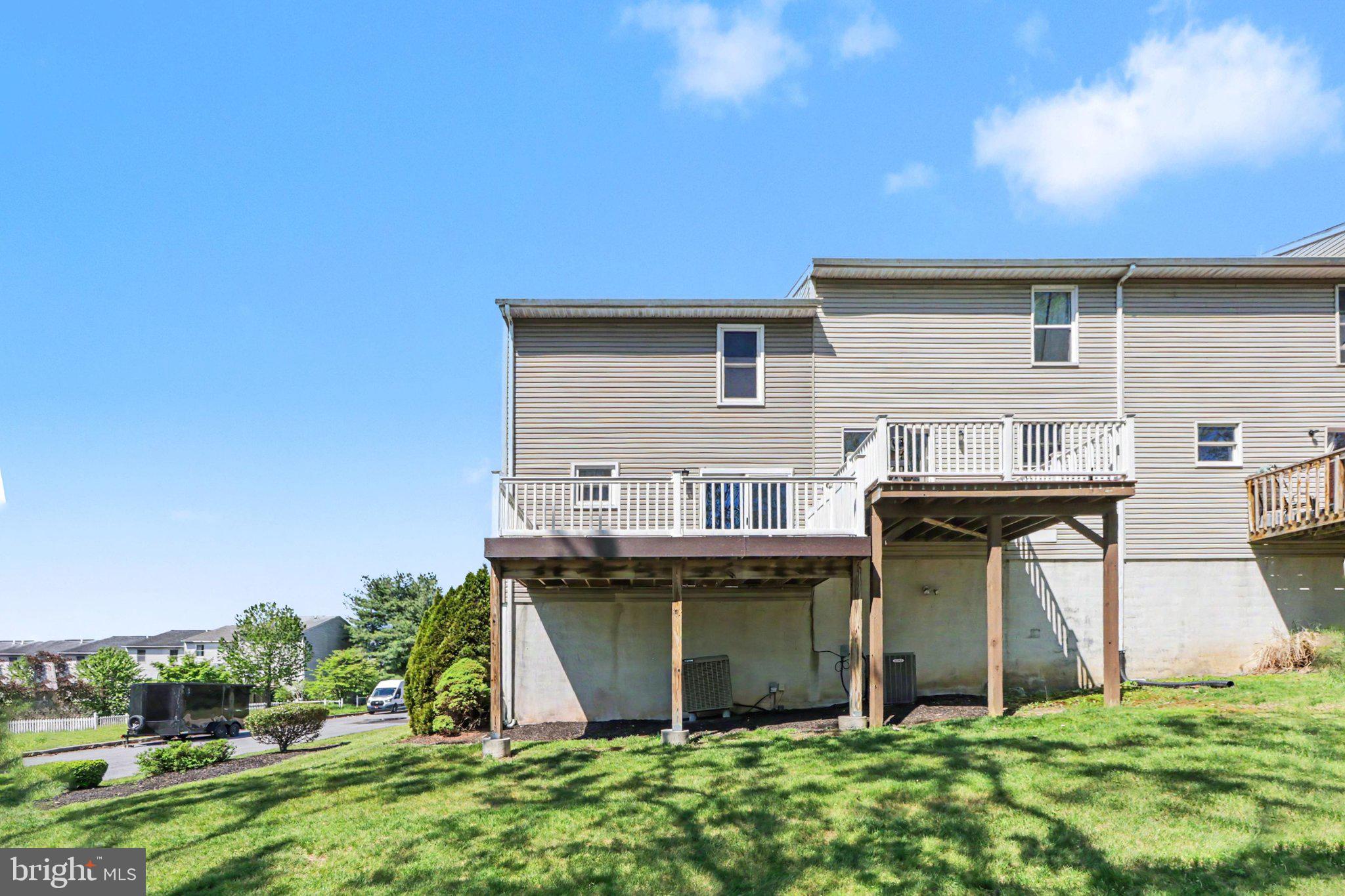 CHARTWOOD MANOR - Residential