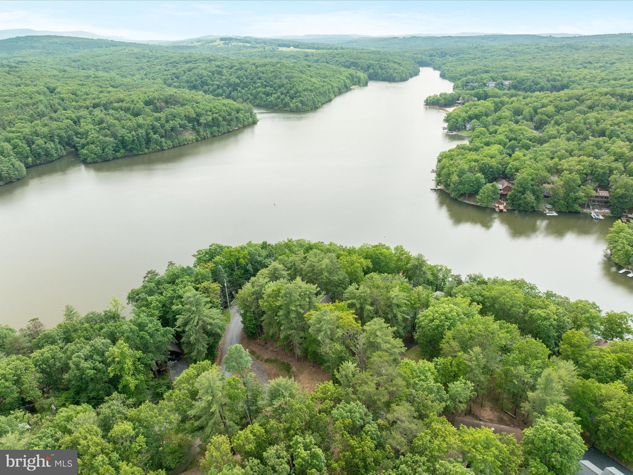 LAKE HOLIDAY ESTATES - Residential