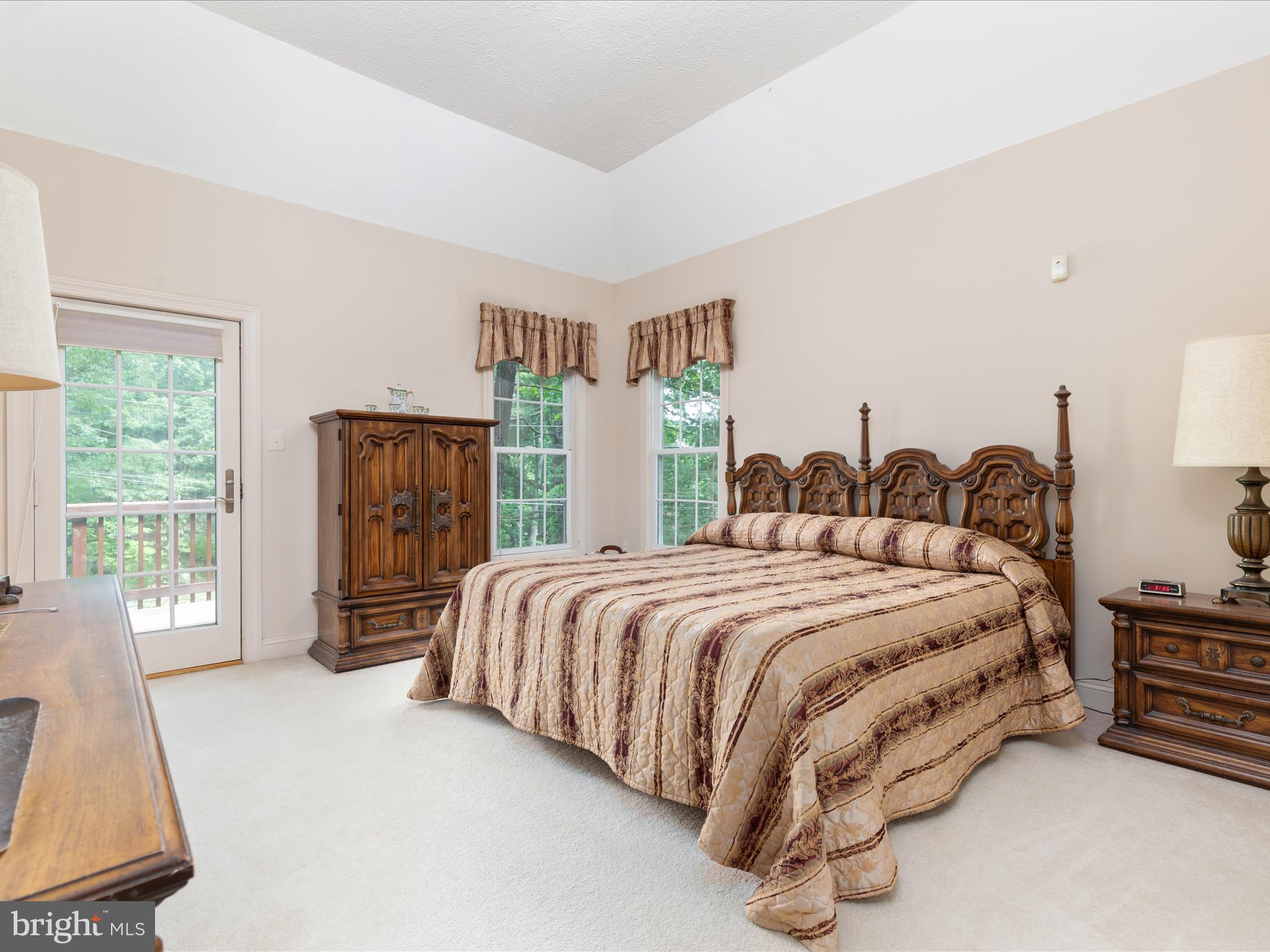 LAKE HOLIDAY ESTATES - Residential