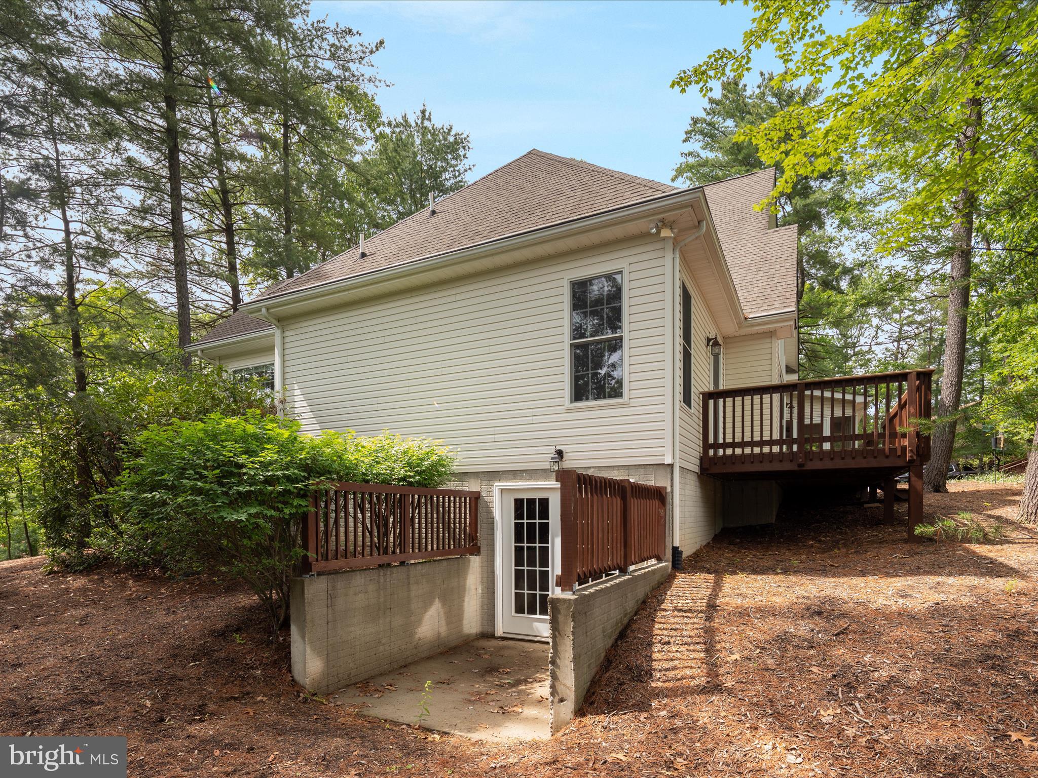 LAKE HOLIDAY ESTATES - Residential