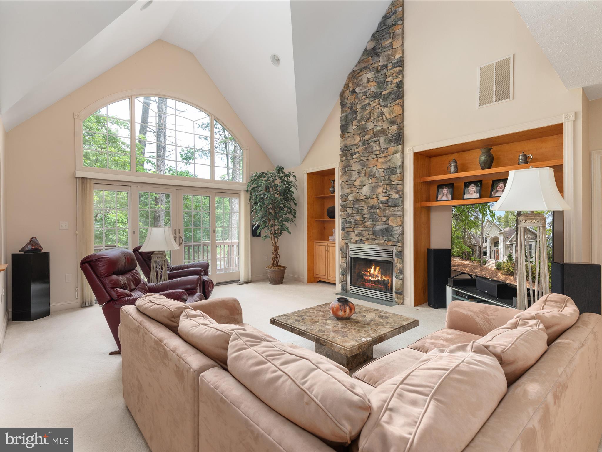 LAKE HOLIDAY ESTATES - Residential