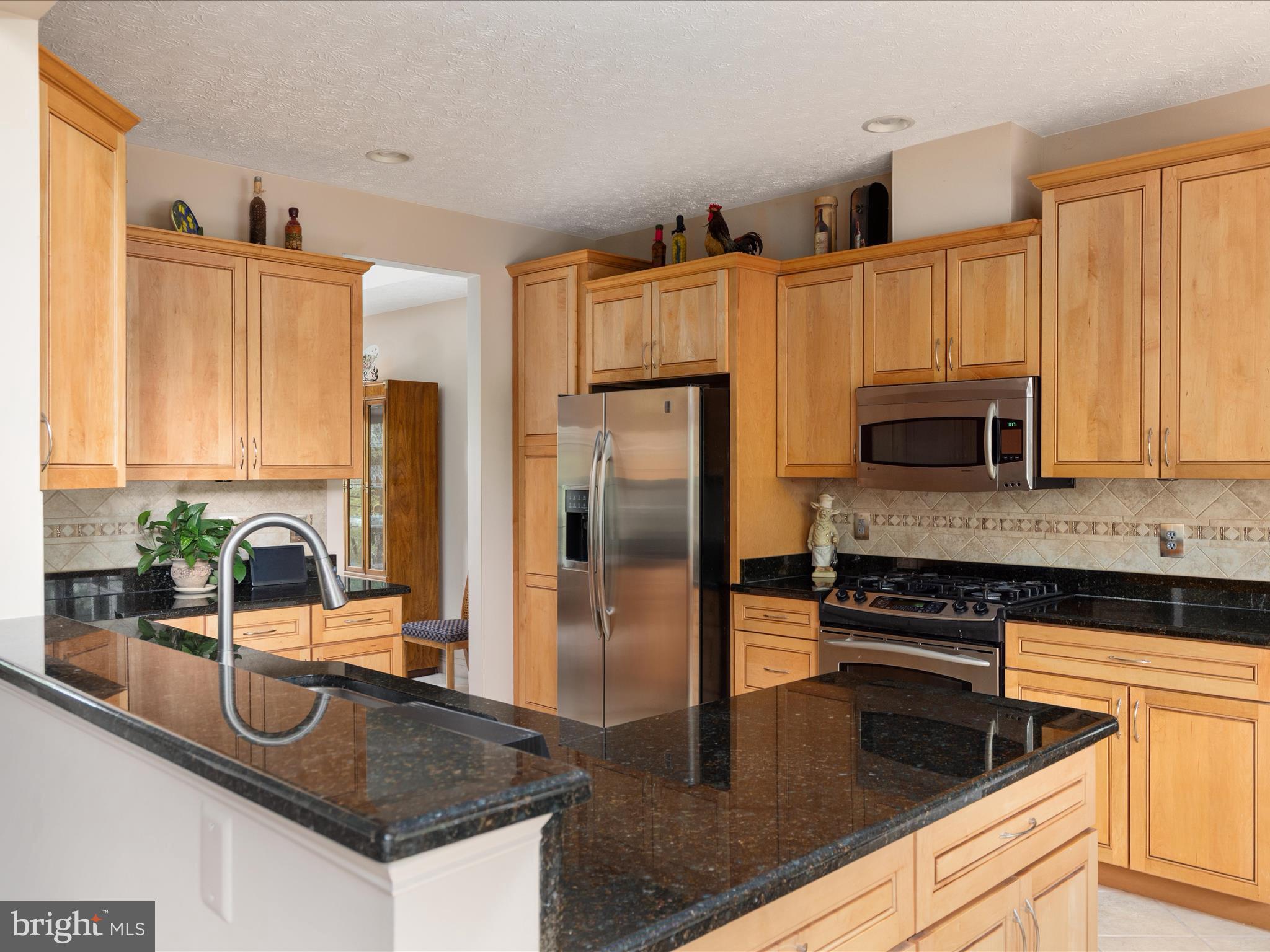 LAKE HOLIDAY ESTATES - Residential