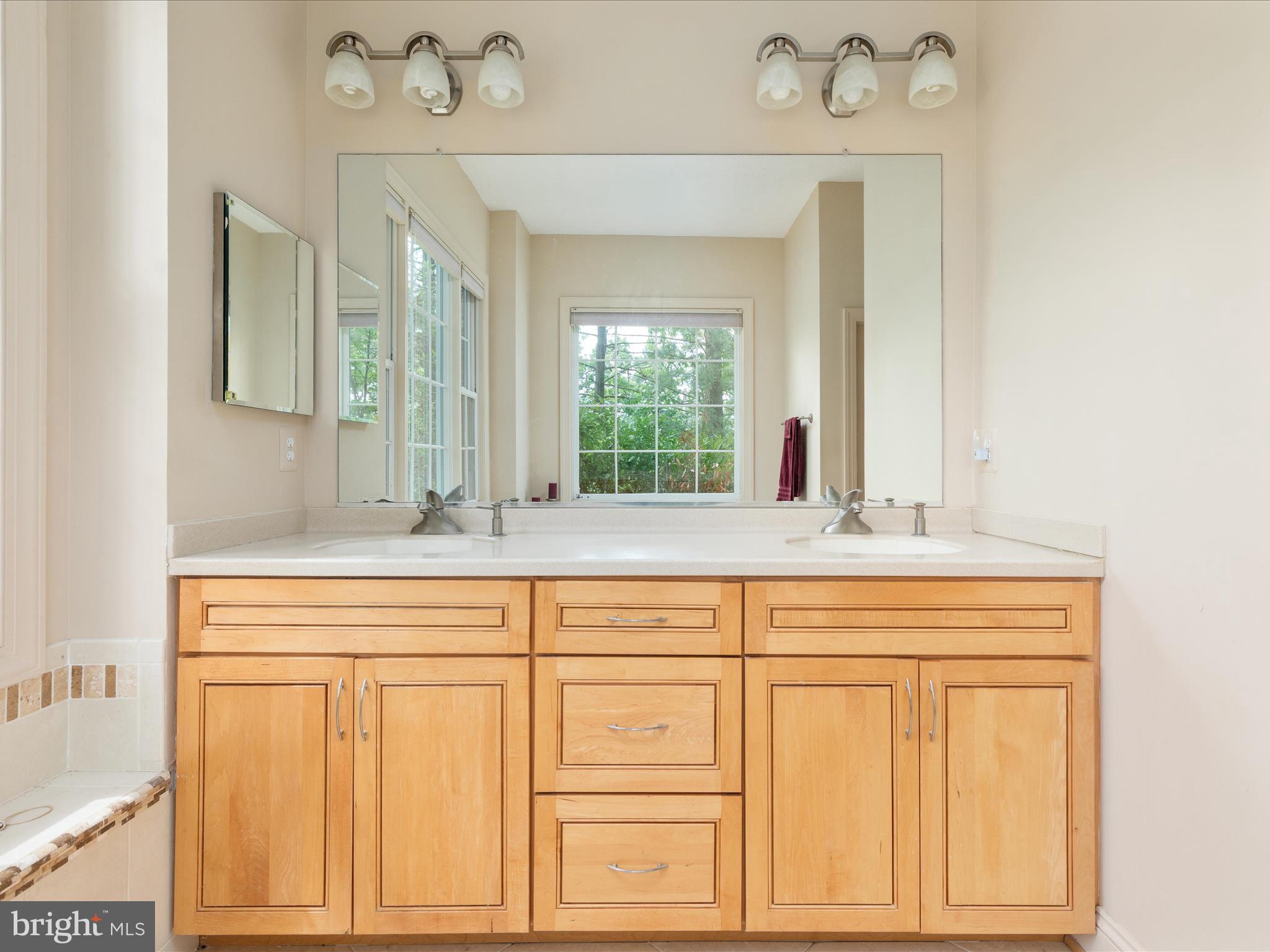 LAKE HOLIDAY ESTATES - Residential