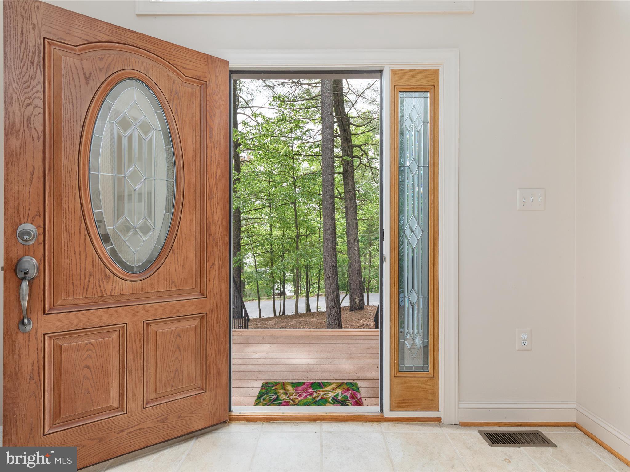 LAKE HOLIDAY ESTATES - Residential