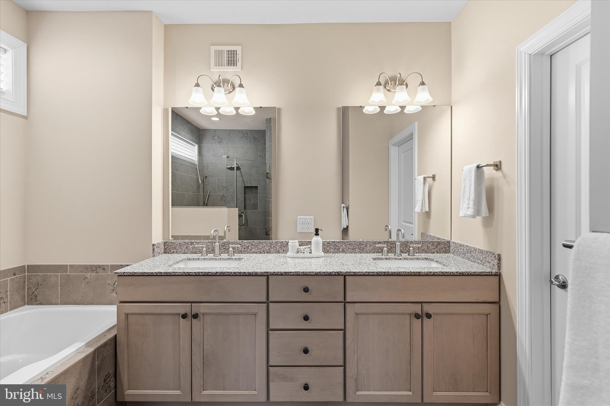 MARLIN CHASE - Residential