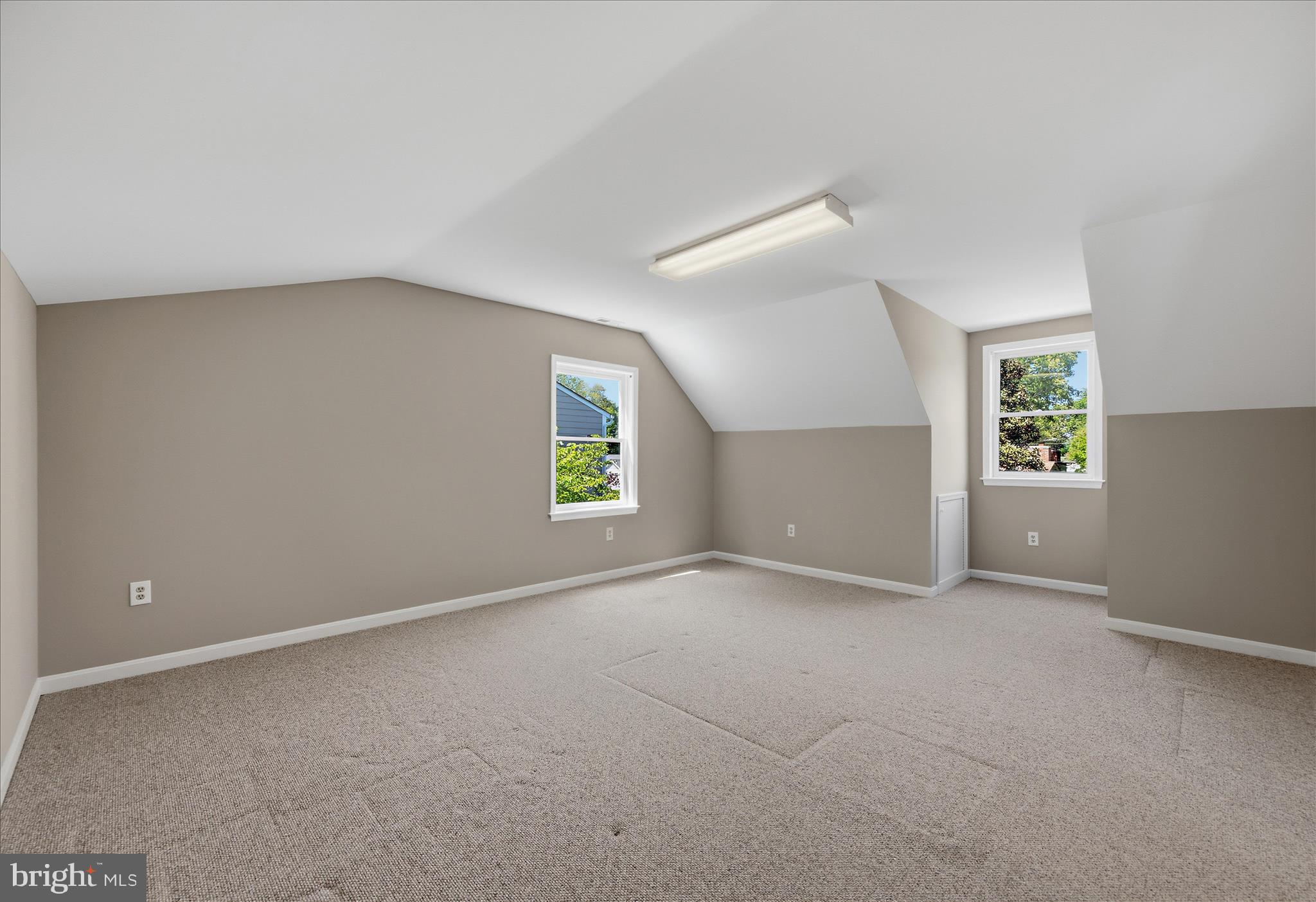 WHITEHURST - Residential
