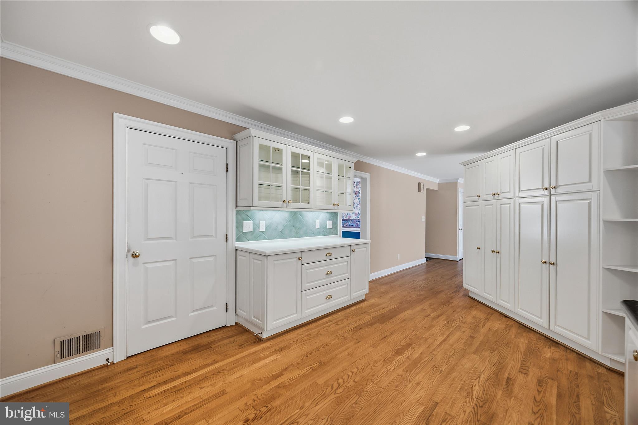 WHITEHURST - Residential