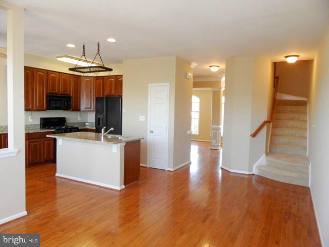 KINCAID FOREST - Residential Lease