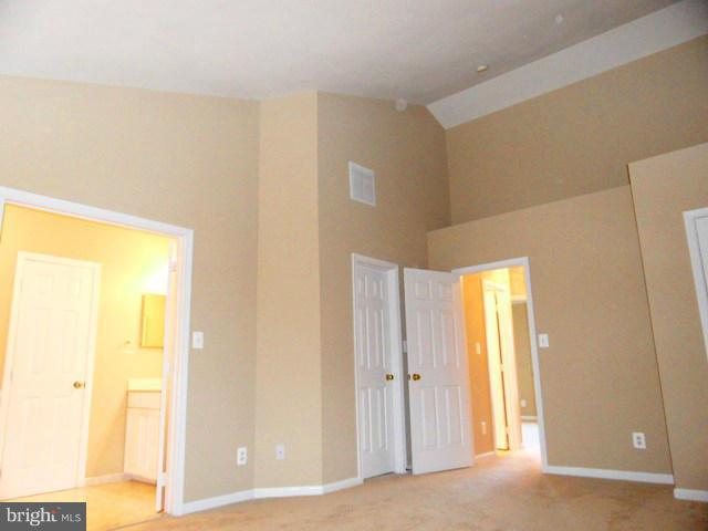 KINCAID FOREST - Residential Lease