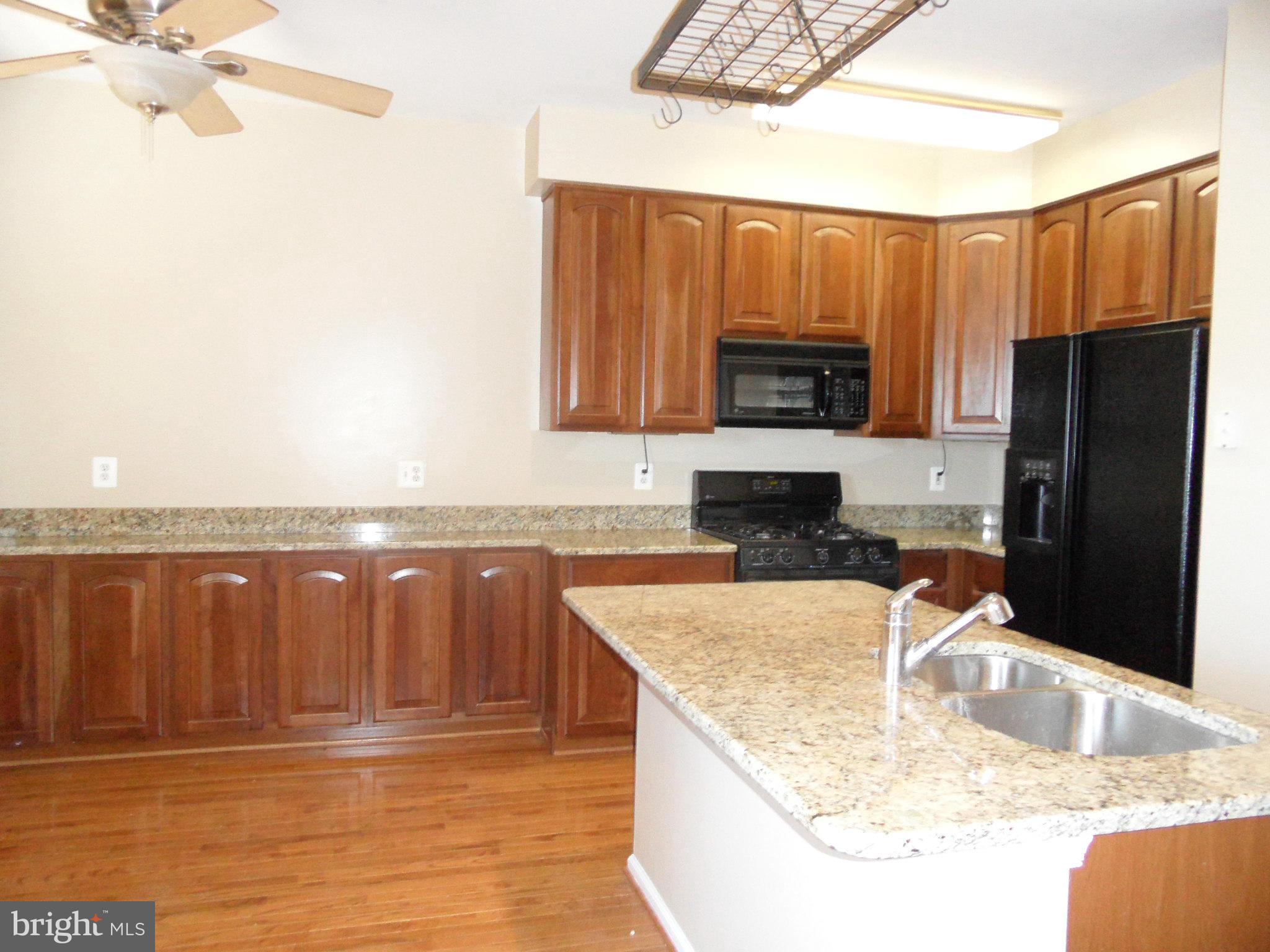 KINCAID FOREST - Residential Lease