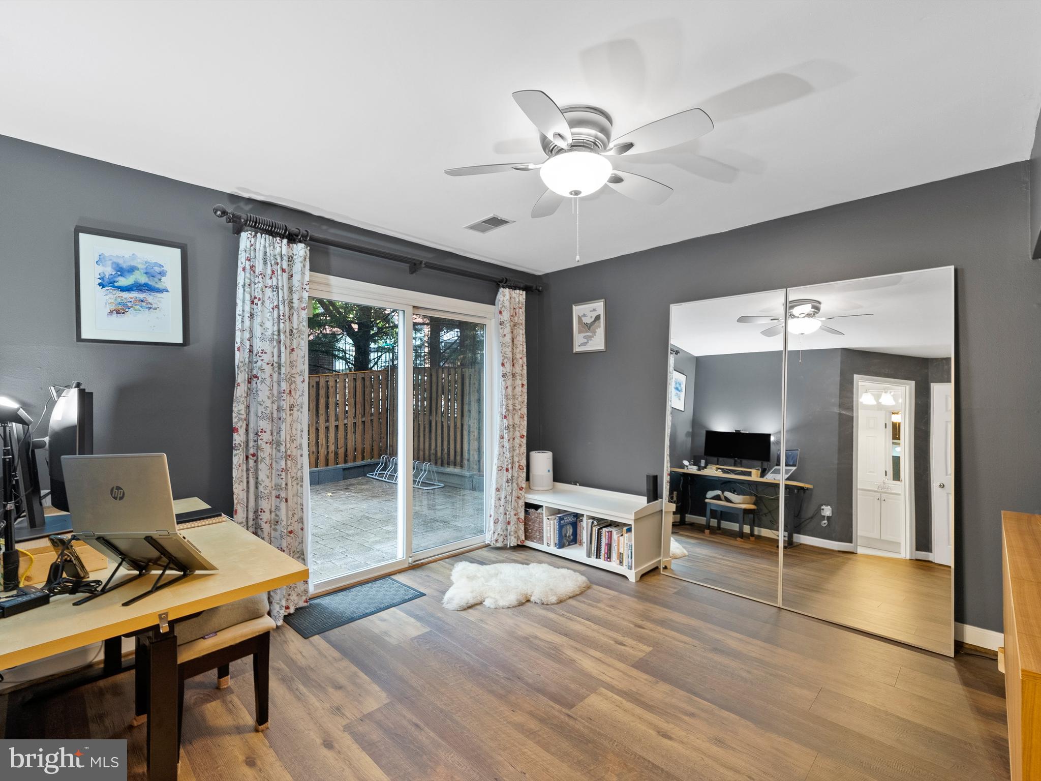 1891 16TH STREET N
