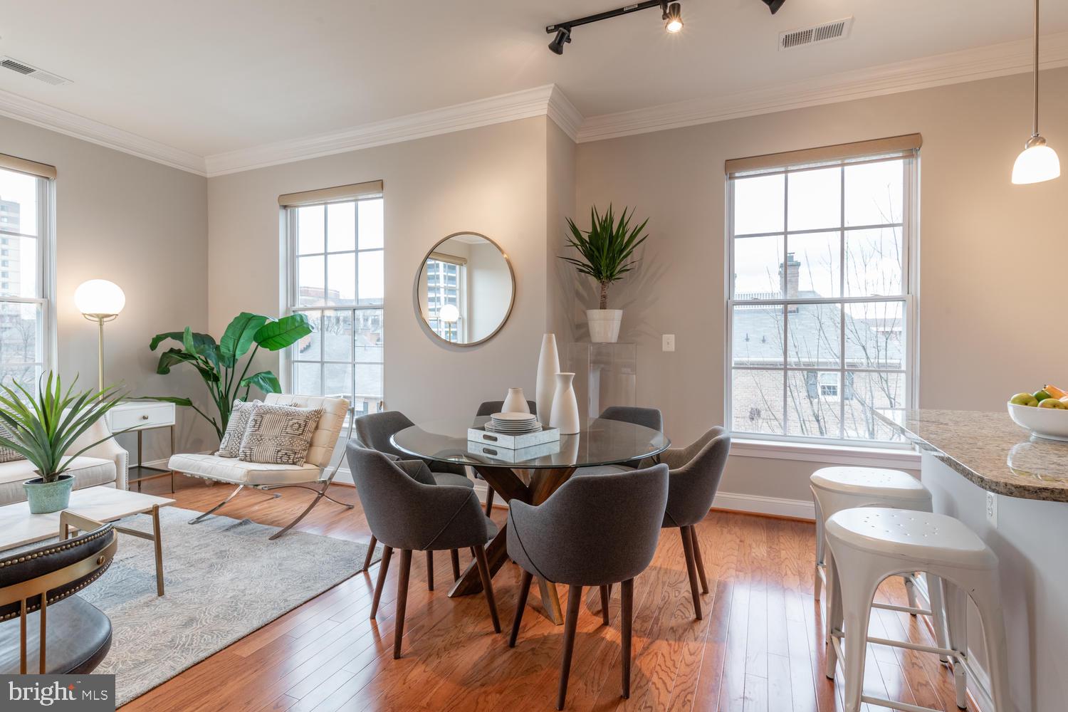 ABINGDON ROW - Residential