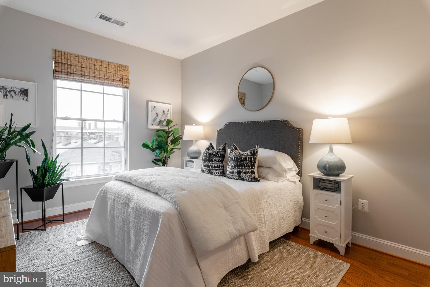 ABINGDON ROW - Residential