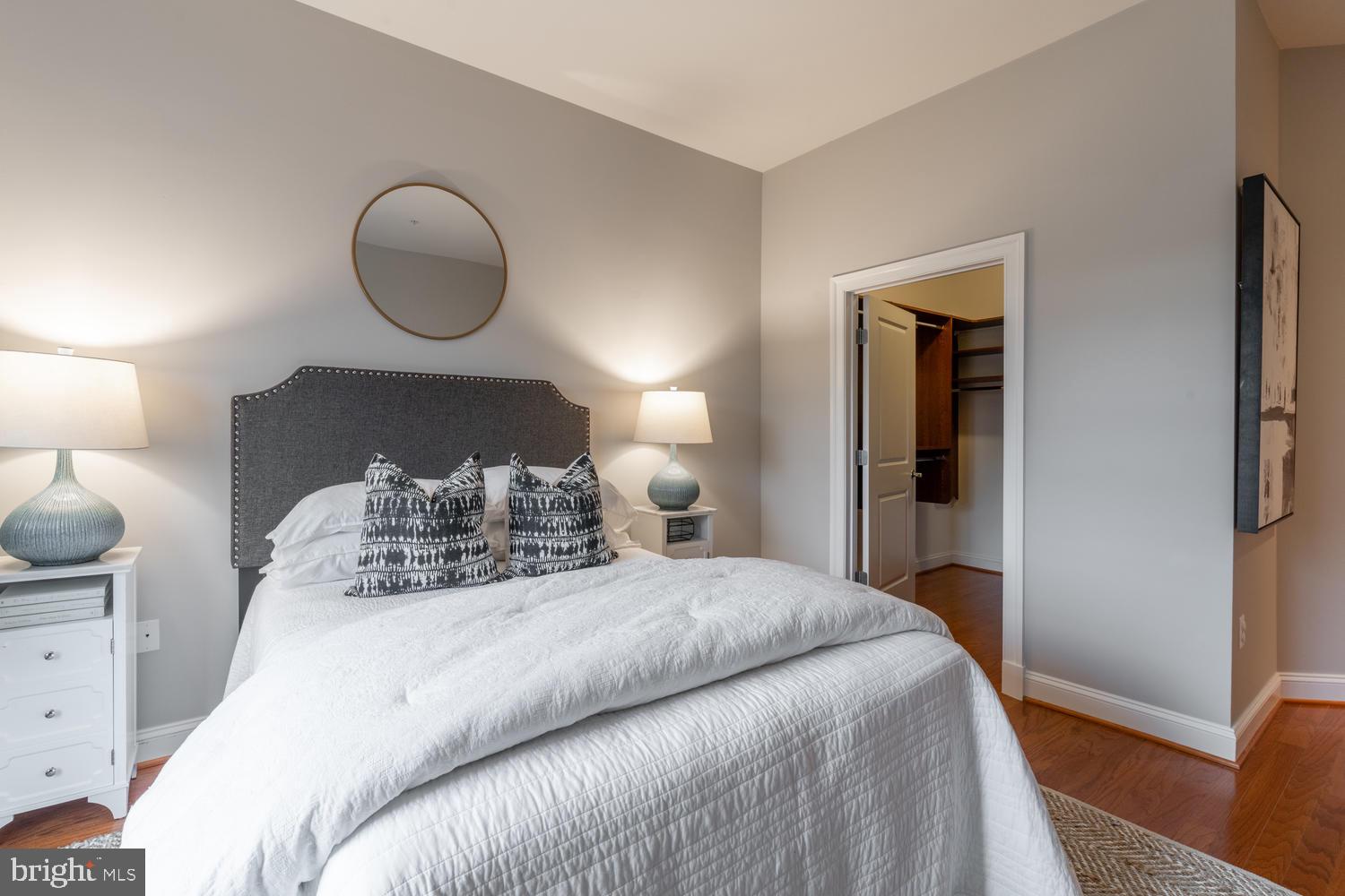 ABINGDON ROW - Residential