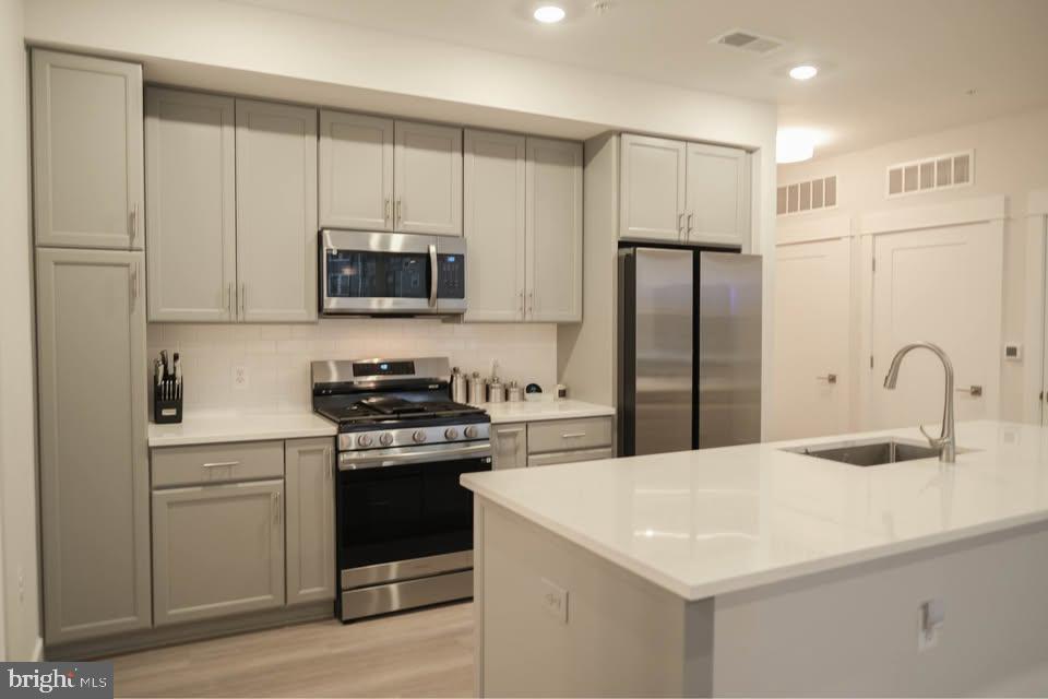 ASHBURN STATION - Residential Lease