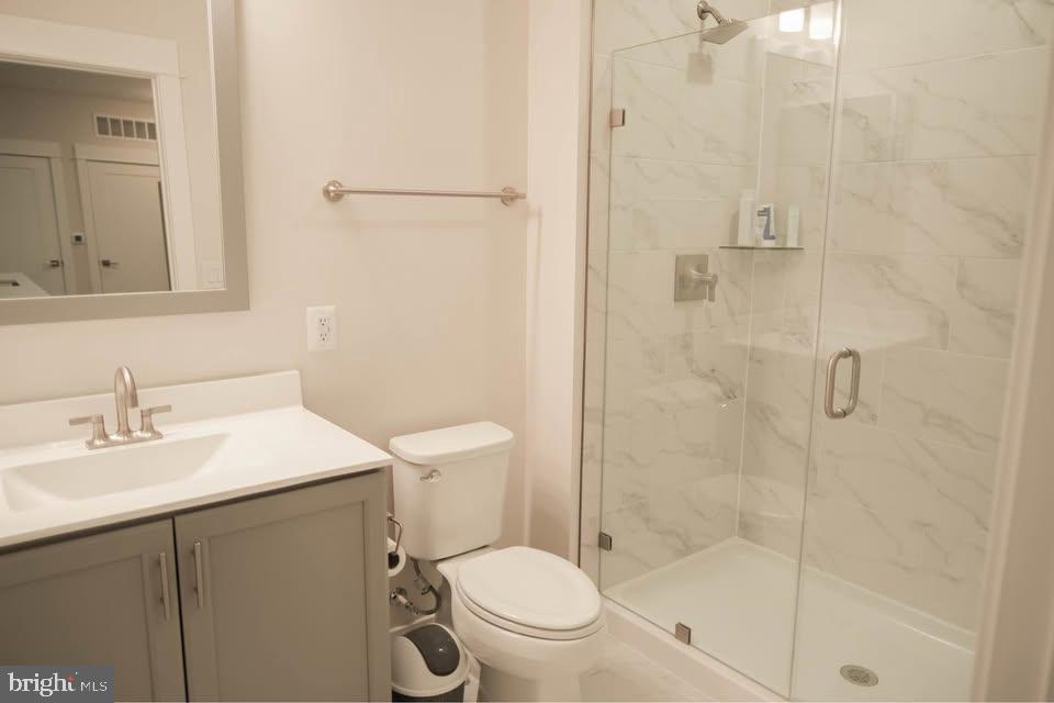 ASHBURN STATION - Residential Lease