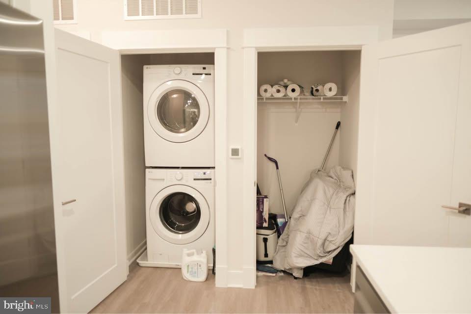 ASHBURN STATION - Residential Lease