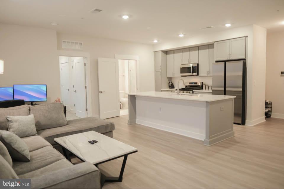 ASHBURN STATION - Residential Lease