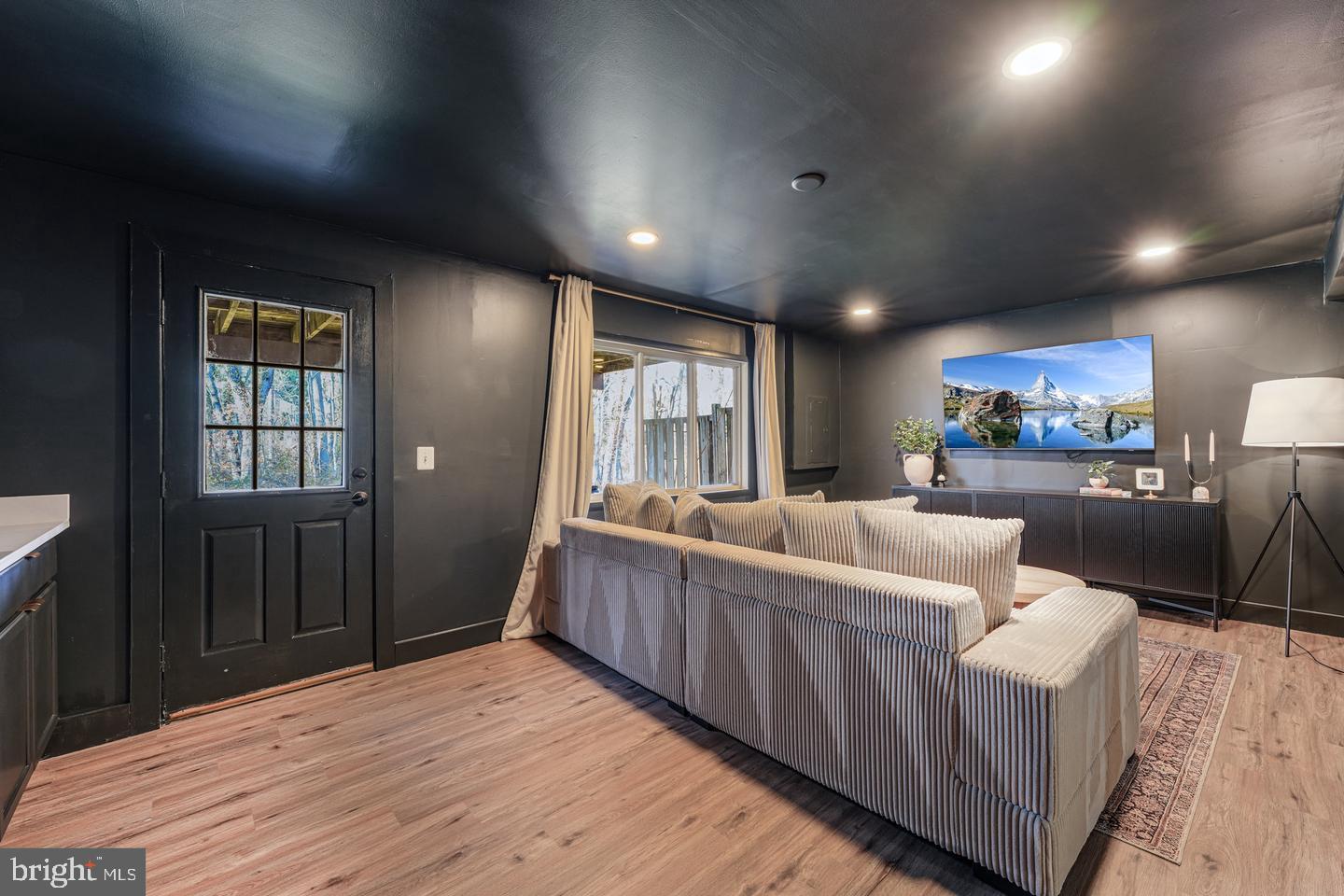 POTOMAC FAIRWAYS - Residential Lease