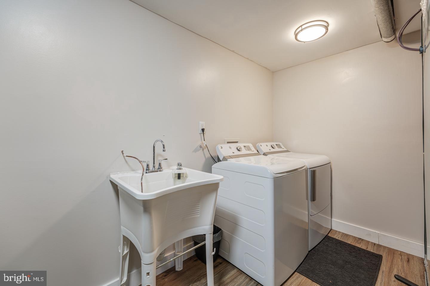 POTOMAC FAIRWAYS - Residential Lease