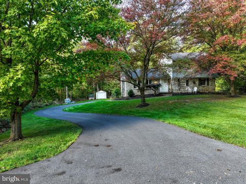 Photo of 5150 Dogwood Drive, New Holland, PA 17557 (MLS # PALA2048762)