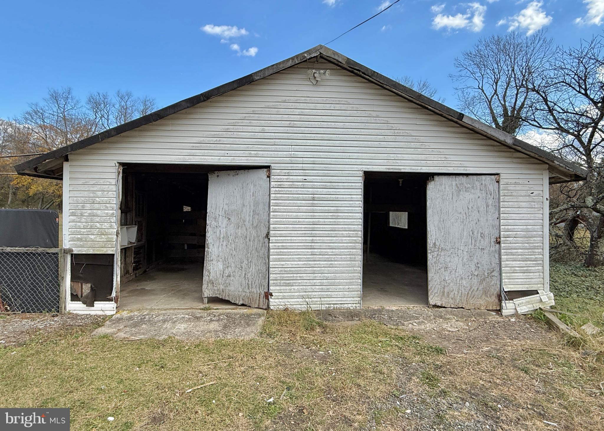 1066 E SHERMAN AVENUE