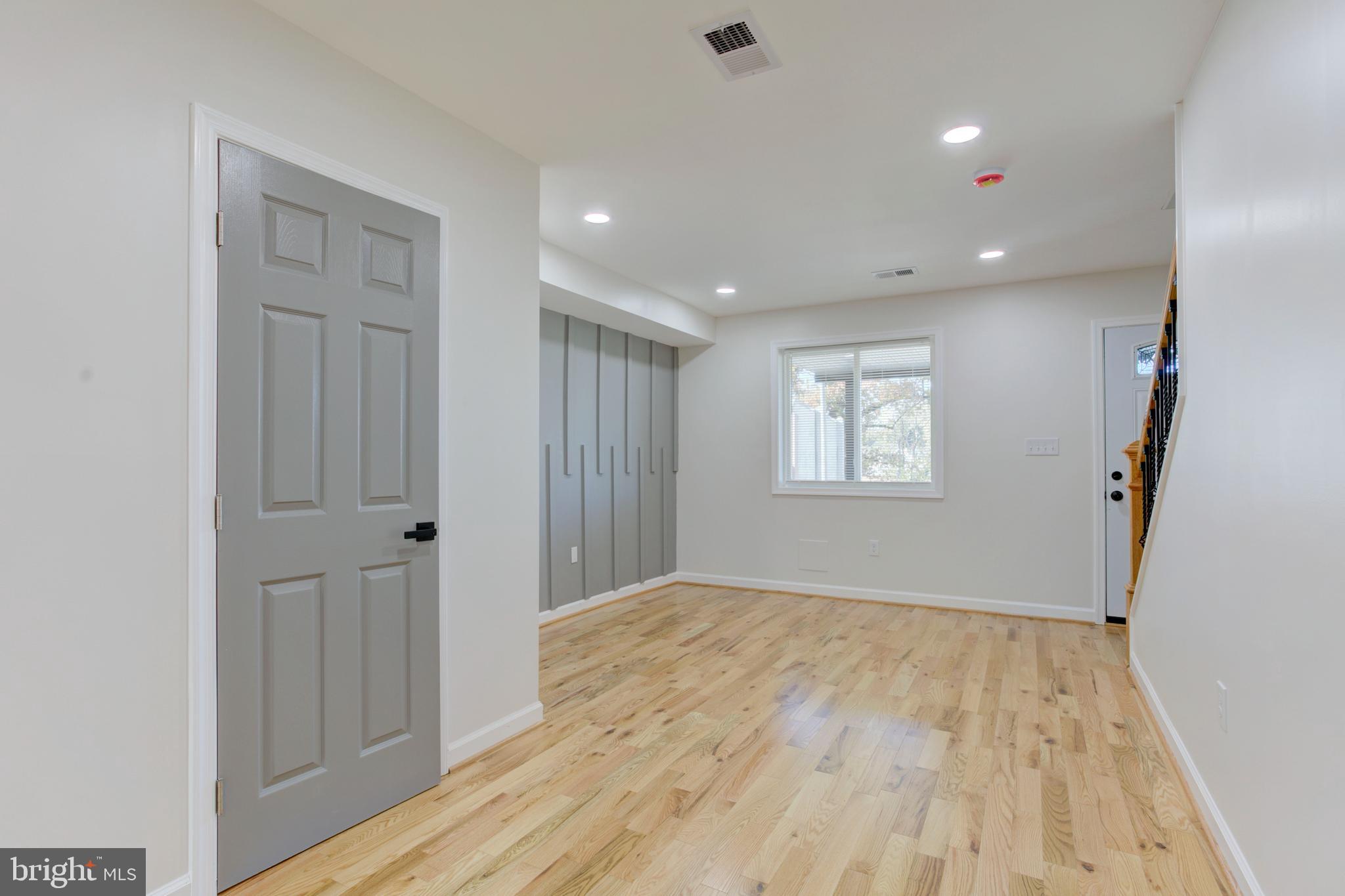 BROOKLYN - Residential