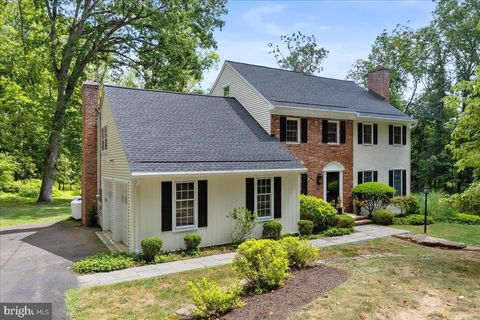 12 POOR FARM ROAD PENNINGTON NJ 08534