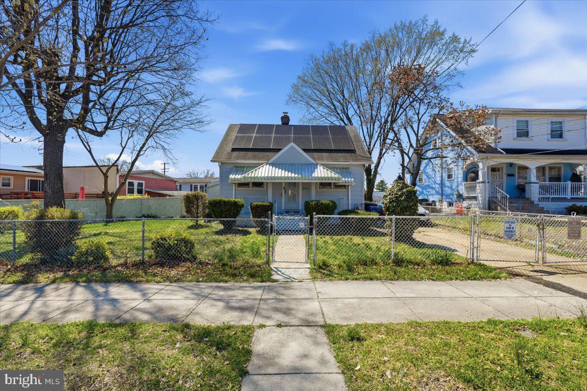 4339 BARKER STREET SE