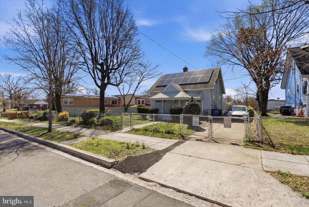 4339 BARKER STREET SE