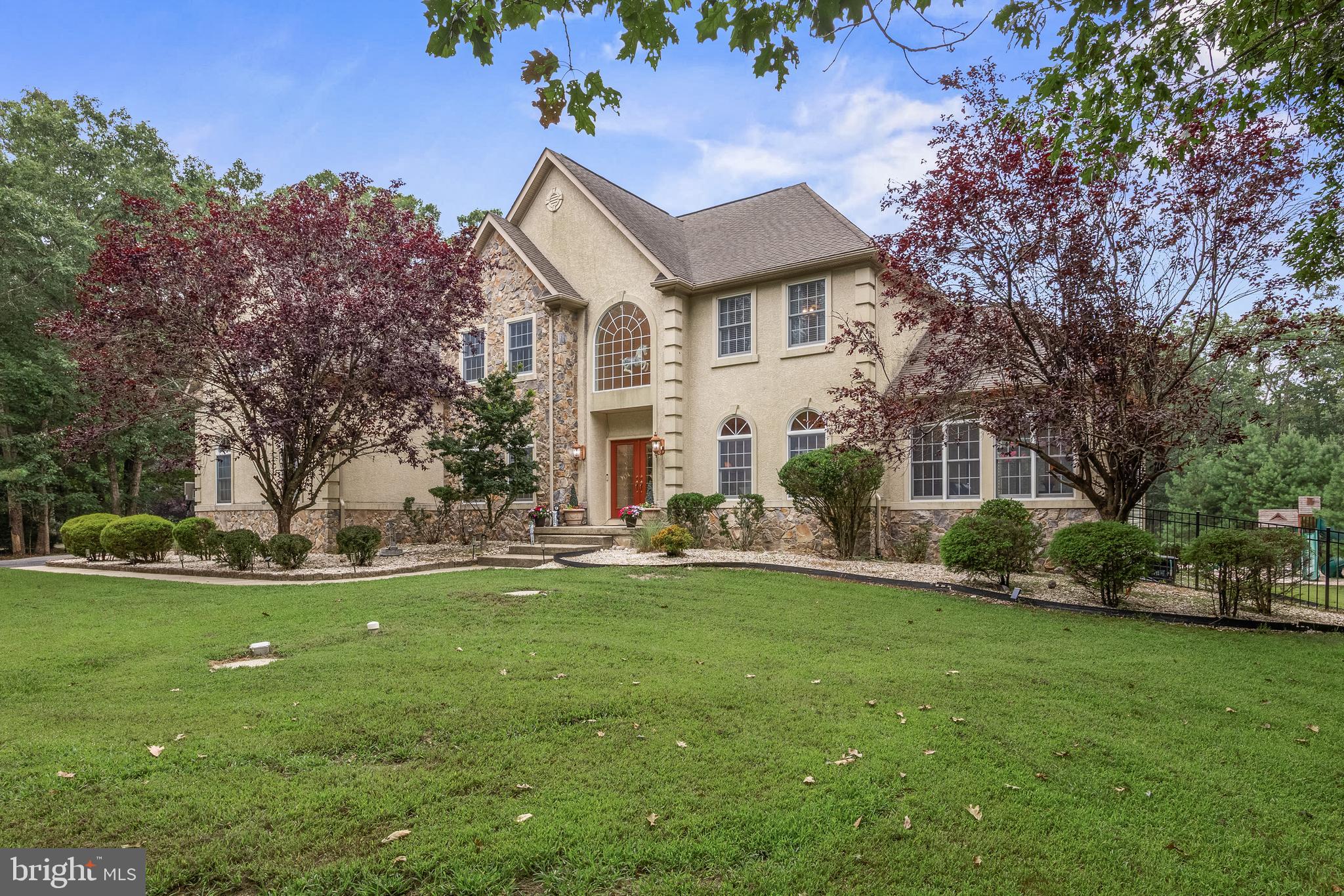 10 PENDLETON COURT