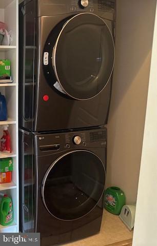 BROADLANDS SOUTH - Residential Lease