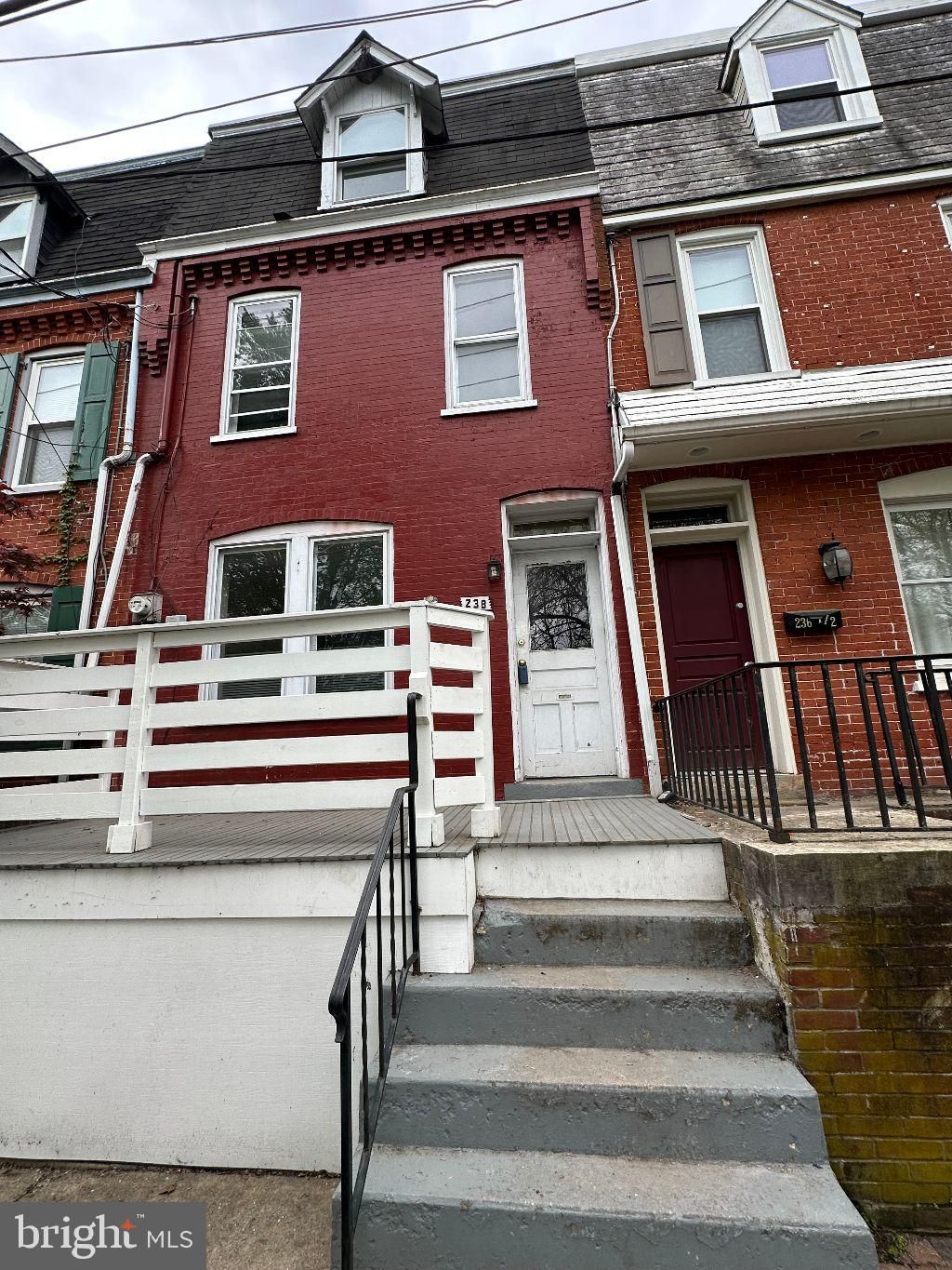 Photo of 238 E LEMON ST, LANCASTER, PA 17602 (MLS # PALA2033102)