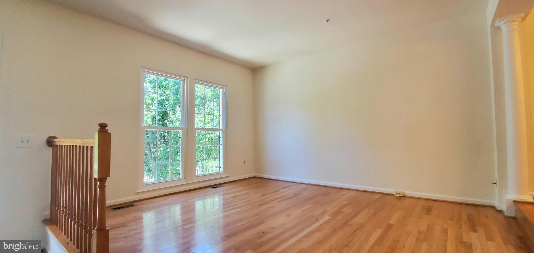 JAMES CREEK - Residential