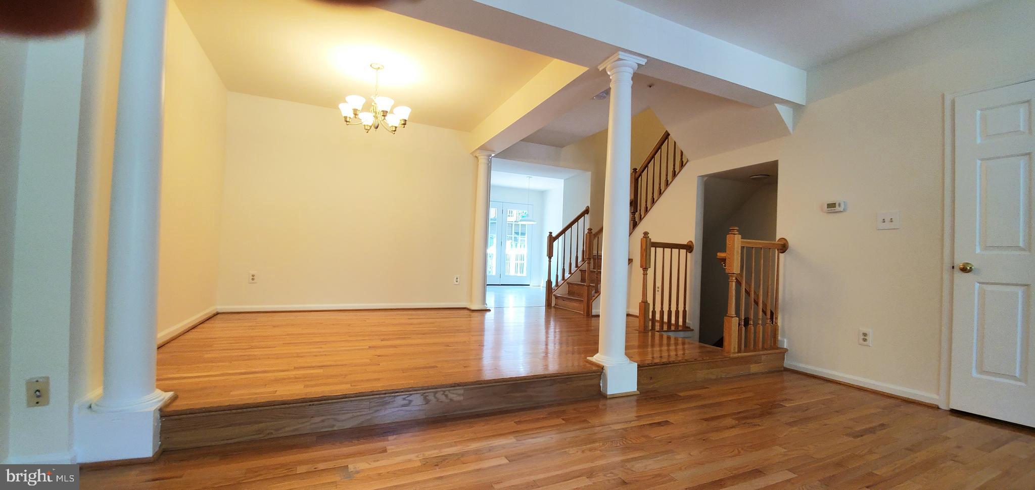 JAMES CREEK - Residential